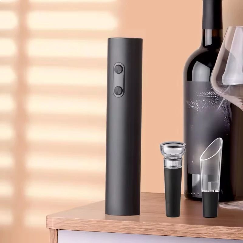 Uncork Electric Wine Opener Gift Set image 3